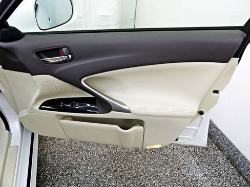 Used 2012 Lexus IS 250 RWD image 11