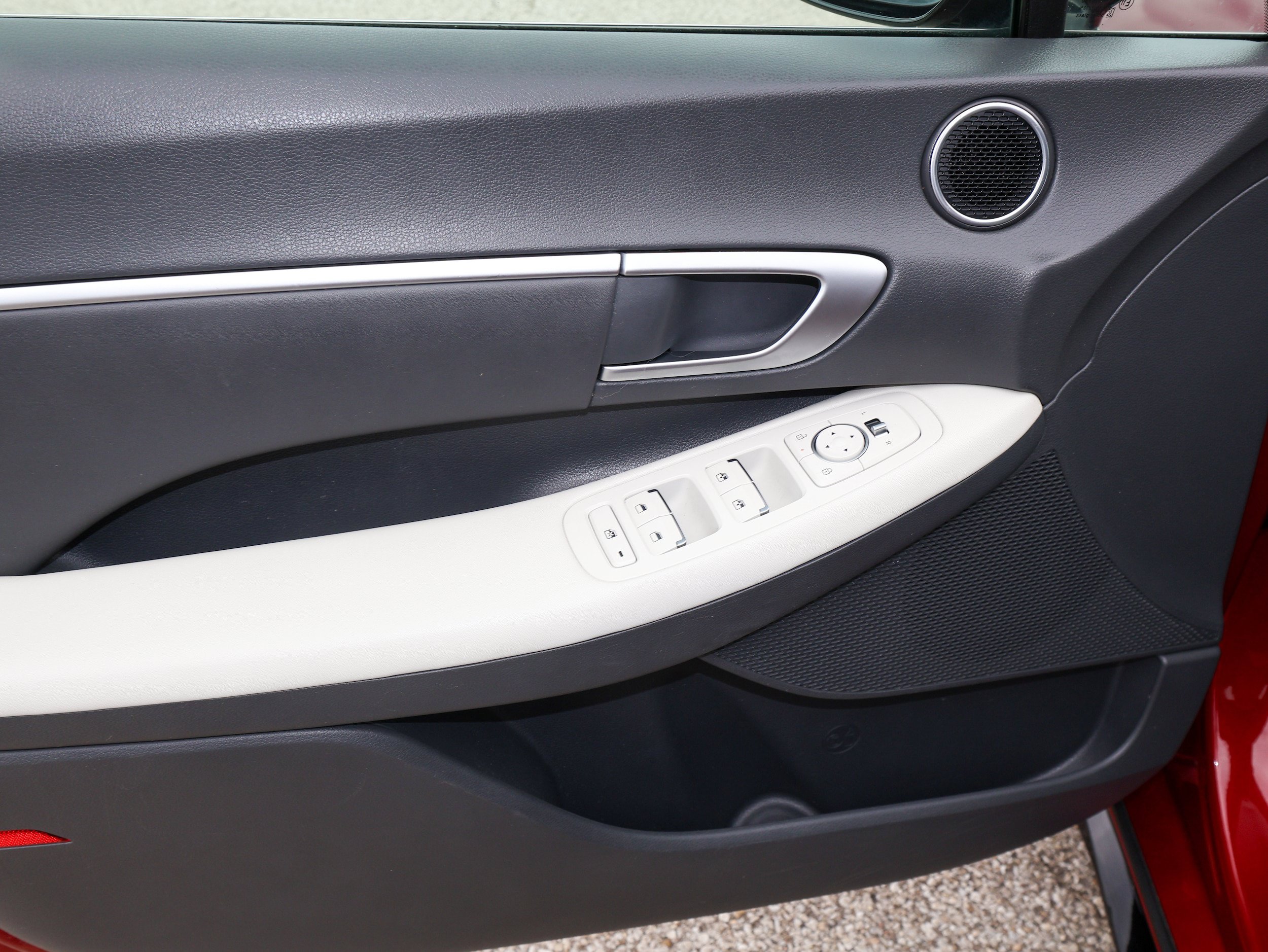 Used 2025 Hyundai Sonata SEL FWD image 11