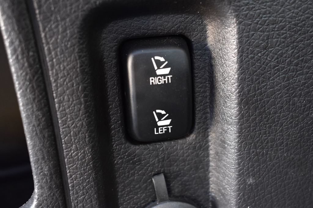 Used 2011 Ford Edge Limited AWD/4WD image 40