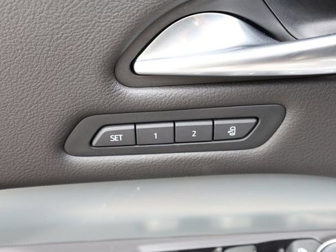 Used 2022 Cadillac XT4 Premium Luxury w/ Cold Weather Package FWD image 13