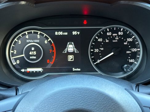 New 2025 Nissan Versa SR w/ Trunk Package image 20