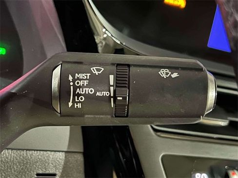 Certified 2025 Lexus ES 300h w/ Premium Package image 28