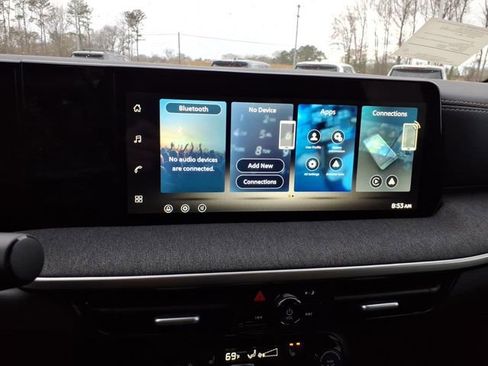 New 2026 Nissan Kicks SV image 11