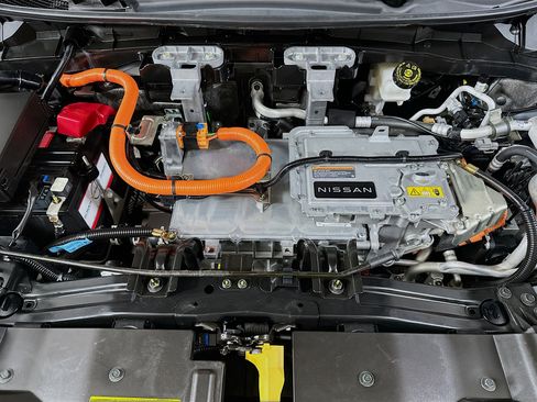 Used 2023 Nissan Ariya FWD image 36