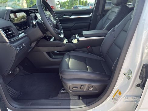 New 2026 GMC Terrain Elevation w/ Elevation Premium Package AWD/4WD image 8