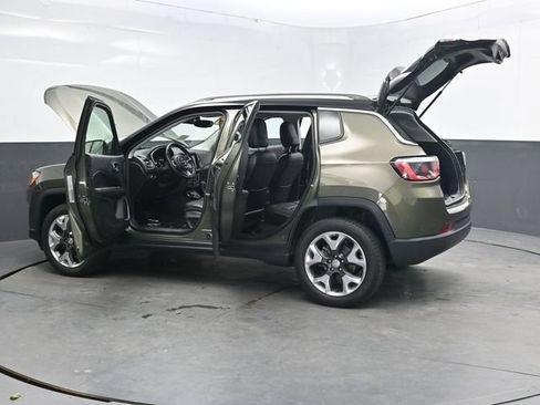 Used 2018 Jeep Compass Limited AWD/4WD image 46