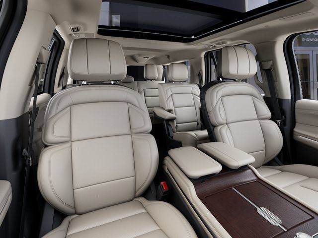 New 2027 Lincoln Navigator L Reserve RWD image 10
