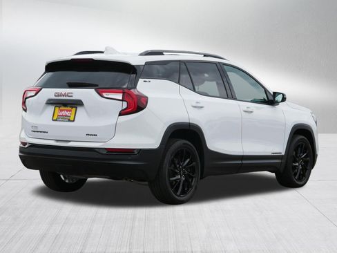 Used 2023 GMC Terrain SLT w/ Infotainment Package II AWD/4WD image 7