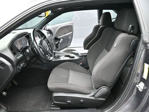 Used 2022 Dodge Challenger GT AWD/4WD image 12