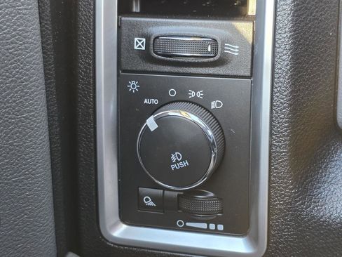 Used 2017 RAM 1500 Lone Star image 10