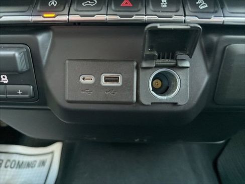 Used 2021 GMC Sierra 1500 Elevation image 31