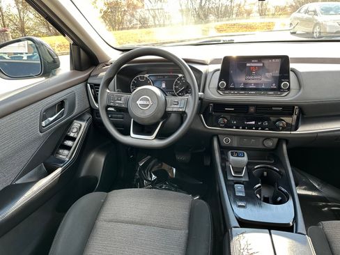 Used 2022 Nissan Rogue SV image 22