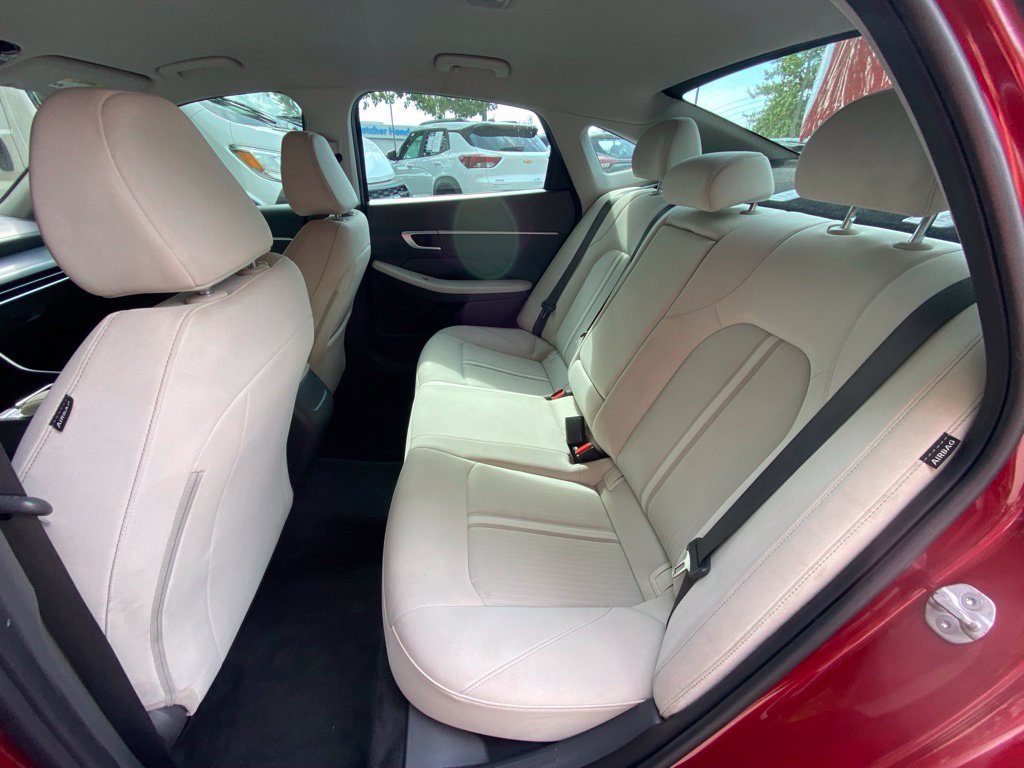 Used 2025 Hyundai Sonata SEL FWD image 32