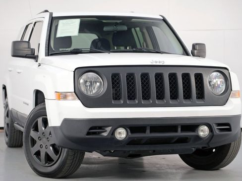 Used 2015 Jeep Patriot Sport w/ Power Value Group image 2