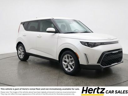 Used 2025 Kia Soul LX w/ LX Technology Package