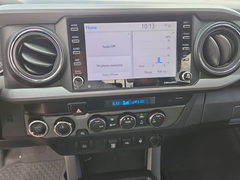 Certified 2021 Toyota Tacoma TRD Sport AWD/4WD image 21