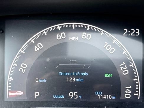 Used 2024 Toyota RAV4 XLE Premium w/ Weather Package FWD image 26
