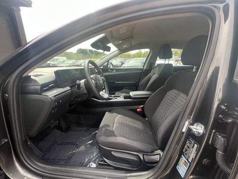 Used 2025 Kia K5 LXS FWD image 23