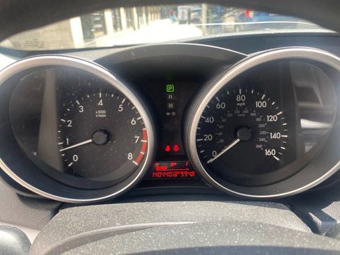 Used 2010 MAZDA MAZDA3 i Touring FWD image 3
