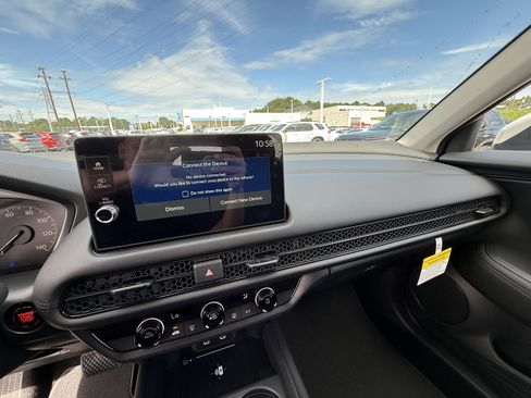 New 2026 Honda HR-V LX image 16