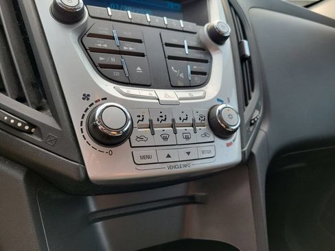 Used 2010 Chevrolet Equinox LT FWD image 31