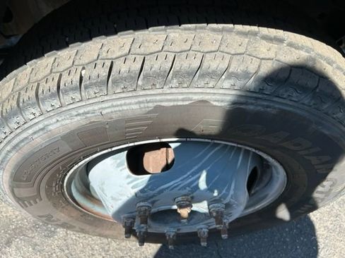 Used 2011 Ford F350 XL image 12