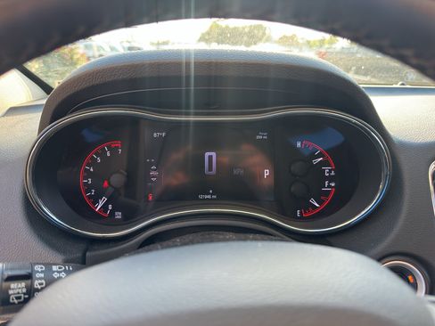 Used 2015 Dodge Durango Limited w/ Nav & Power Liftgate Group RWD image 24