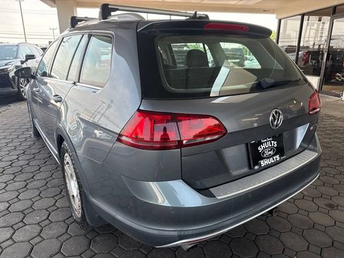 Used 2017 Volkswagen Golf Alltrack SE AWD/4WD image 8