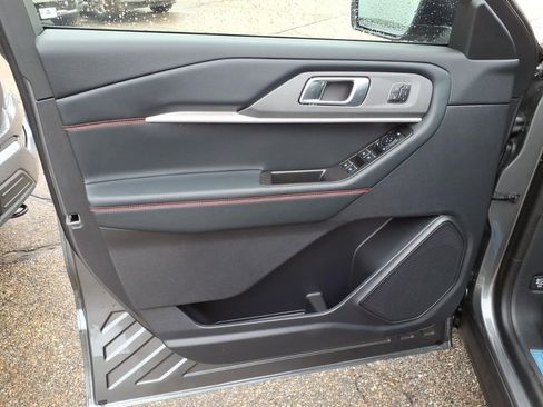 New 2026 Ford Explorer ST-Line image 19