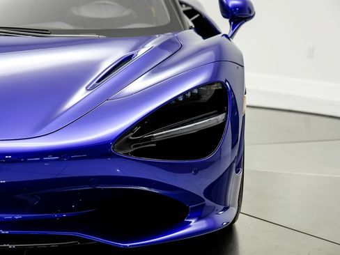 Used 2026 McLaren 750S Spider RWD image 49