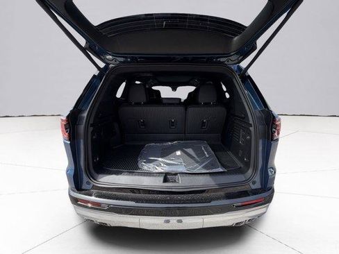 New 2026 GMC Acadia Denali w/ Super Cruise Package image 21