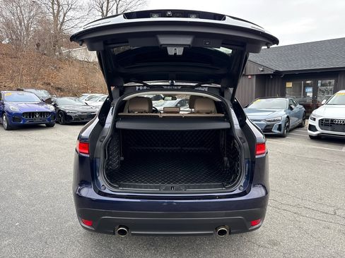 Used 2017 Jaguar F-PACE Prestige image 17
