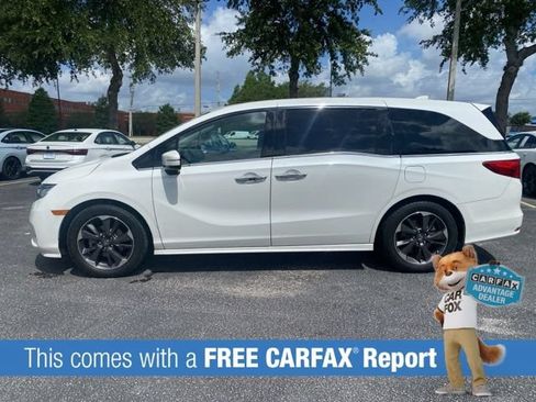 Used 2022 Honda Odyssey Elite image 2