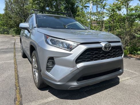 Used 2020 Toyota RAV4 XLE Premium image 1