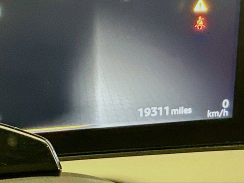 Used 2023 Nissan Ariya EMPOWER+ image 19