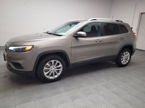 Used 2019 Jeep Cherokee Latitude w/ Popular Appearance Group image 2