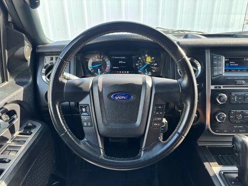 Used 2016 Ford Expedition XL w/ Equipment Group 101A AWD/4WD image 18