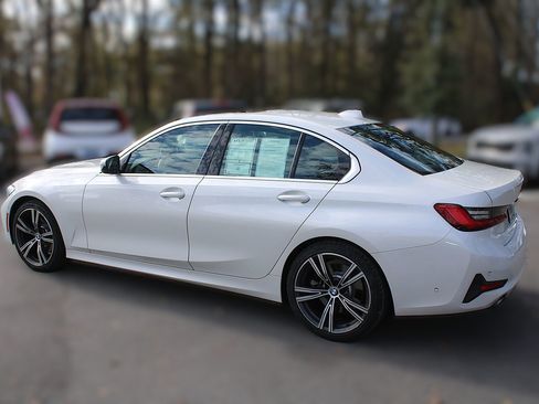 Used 2021 BMW 330i Sedan w/ Premium Package image 6