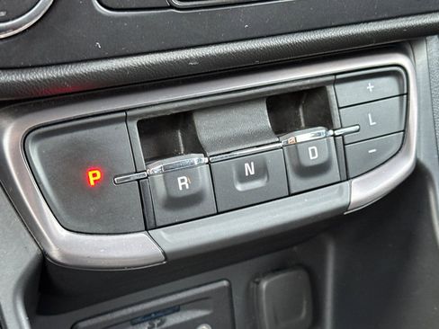 Certified 2023 GMC Terrain AT4 image 23