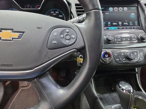 Used 2016 Chevrolet Impala LT w/ Convenience Package FWD image 11