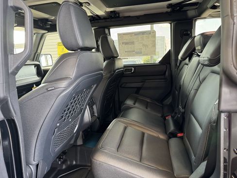 New 2025 Ford Bronco Badlands image 21
