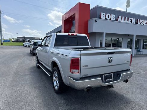Used 2017 RAM 1500 Laramie w/ Convenience Group AWD/4WD image 4
