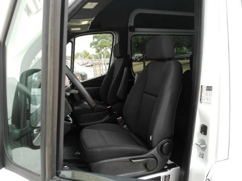 Used 2026 Mercedes-Benz Sprinter 2500 image 22