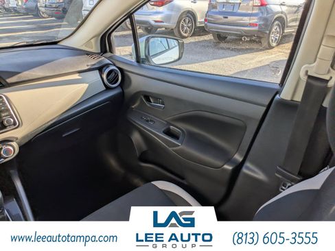 Used 2021 Nissan Versa SV image 15