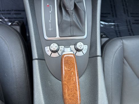 Used 2010 Mercedes-Benz SLK 350 SLK 350 image 17