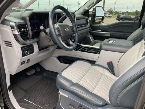 Used 2024 Ford F350 Limited w/ FX4 Off-Road Package AWD/4WD image 30