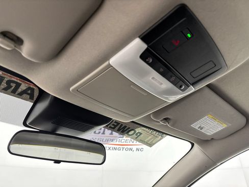 Used 2025 Nissan Sentra SV FWD image 20