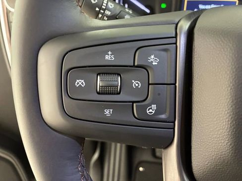 Used 2022 GMC Sierra 1500 AT4 w/ AT4 Preferred Package AWD/4WD image 23