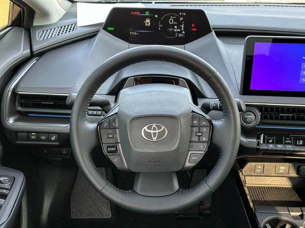 Used 2026 Toyota Prius Plug-In Hybrid FWD image 27