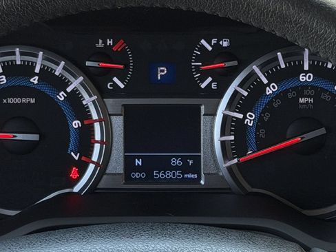 Used 2017 Toyota 4Runner Limited AWD/4WD image 16